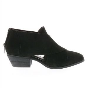 Nelisa Ankle Bootie